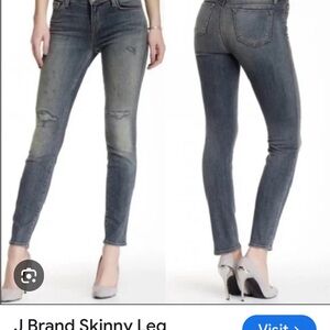 J Brand Distressed Denim Jeans. Size 27. Skinny Leg / Revolution. No flaws.